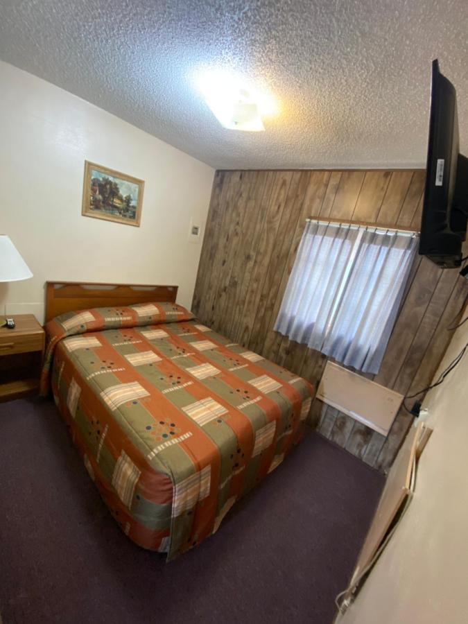 Rainbow Motel Thermopolis Esterno foto