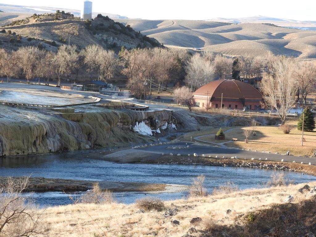 Rainbow Motel Thermopolis Esterno foto